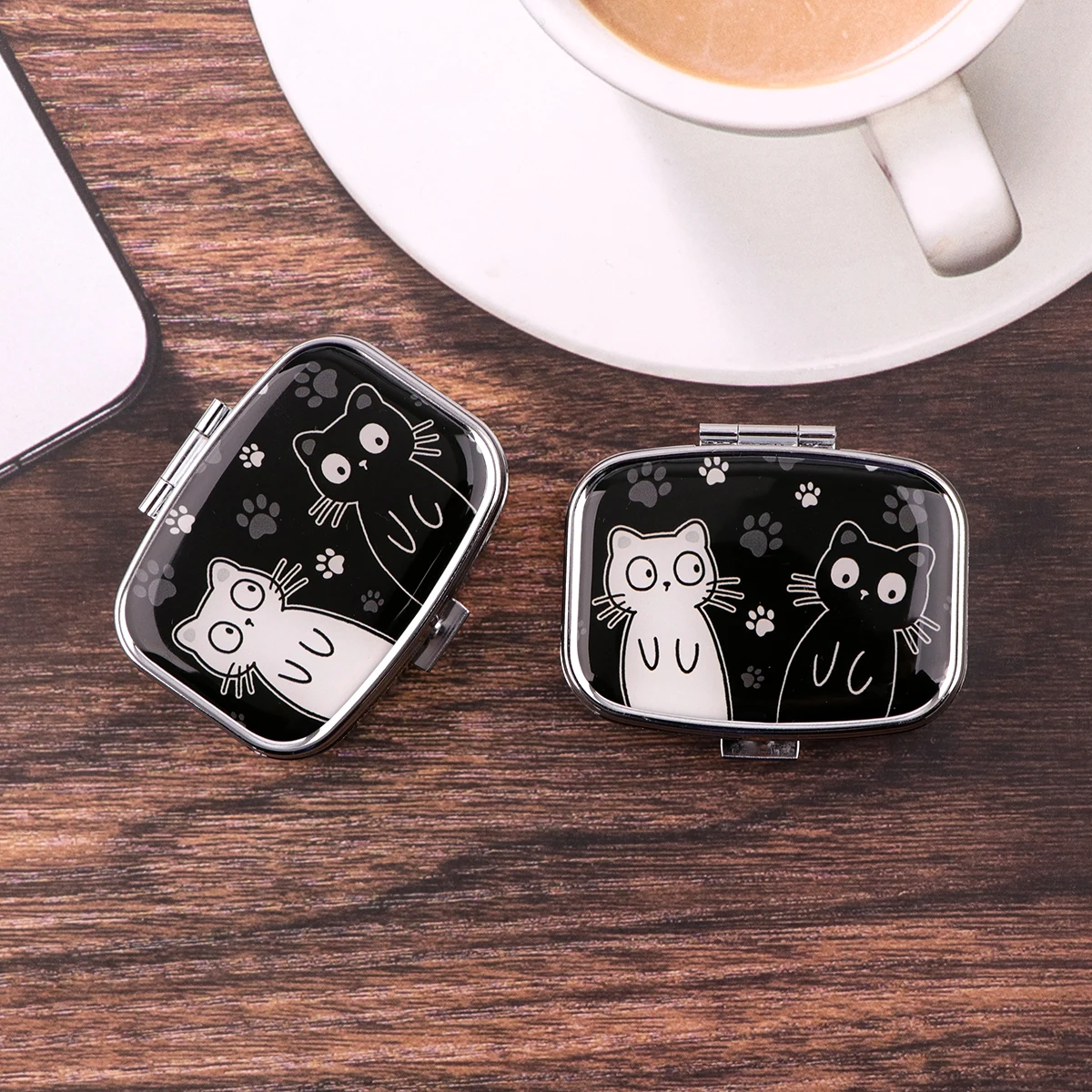 Cartoon Black And White Cat Tr - огляд і ціна Tablet Accessory